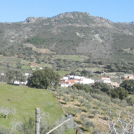 Apartamentos Rurales En Plena Sierra La Calera Exterior photo